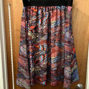 🐻Size 2XL - LulaRoe - Flowy Multi-Colored Elastic Waist Skirt